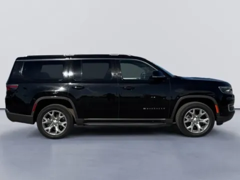 Photos of 2022 Jeep Wagoneer Series II for sale in Morristown, TN at Lakeway Auto Sales