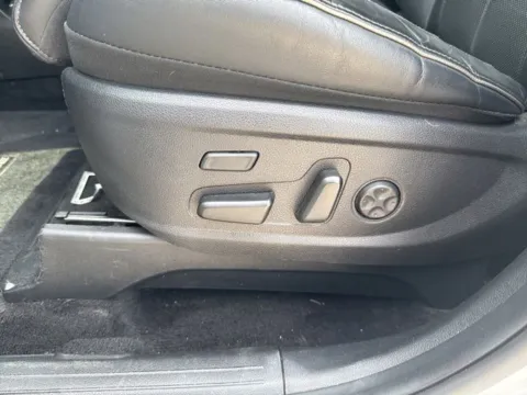More photos of 2021 Hyundai Palisade Calligraphy at Lakeway Auto Sales, TN