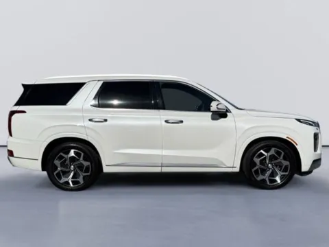 Photos of 2021 Hyundai Palisade Calligraphy for sale in Morristown, TN at Lakeway Auto Sales