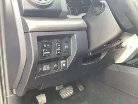 More photos of 2018 Toyota Tundra SR5 at Lakeway Auto Sales, TN
