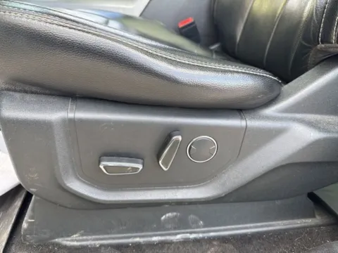 More photos of 2018 Ford F-150 Lariat at Lakeway Auto Sales, TN