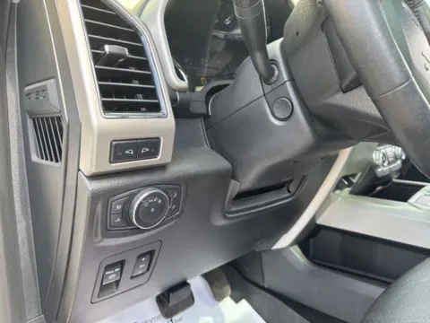 More photos of 2018 Ford F-150 Lariat at Lakeway Auto Sales, TN