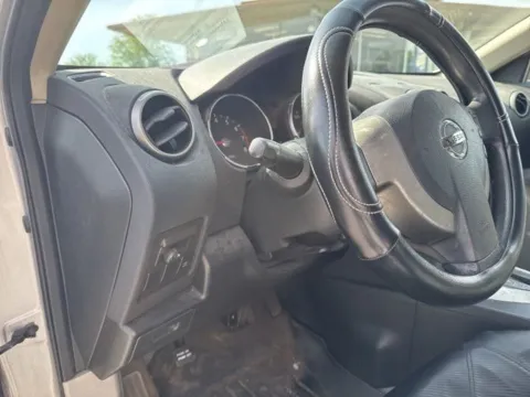 More photos of 2010 Nissan Rogue S at Lakeway Auto Sales, TN