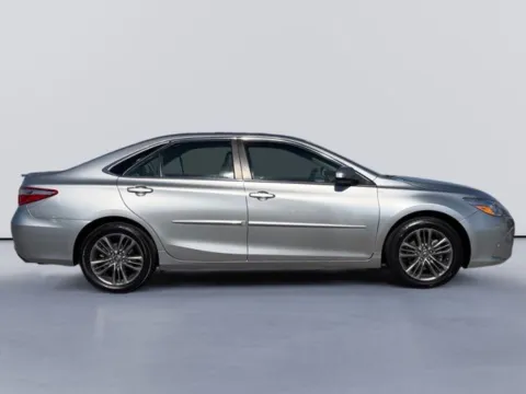 Photos of 2017 Toyota Camry SE for sale in Morristown, TN at Lakeway Auto Sales