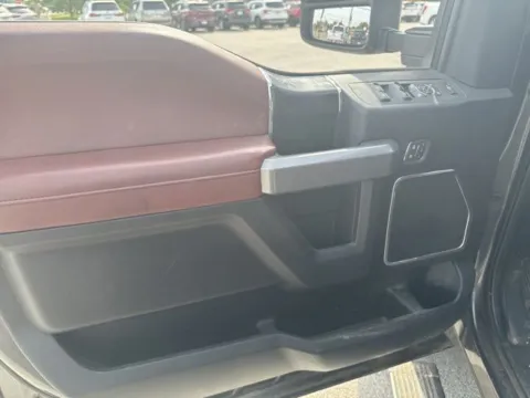 Another view of 2019 Ford F-250SD Platinum for sale in Morristown, TN at Lakeway Auto Sales
