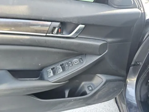 More photos of 2020 Honda Accord Sport at Lakeway Auto Sales, TN