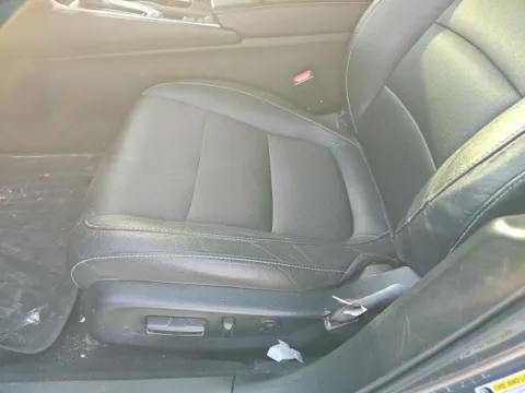 More photos of 2020 Honda Accord Sport at Lakeway Auto Sales, TN
