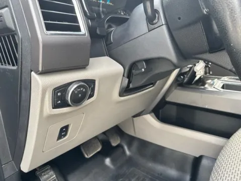 More photos of 2015 Ford F-150 XLT at Lakeway Auto Sales, TN