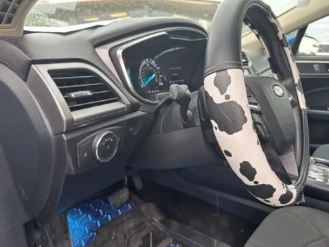 More photos of 2017 Ford Fusion SE at Lakeway Auto Sales, TN