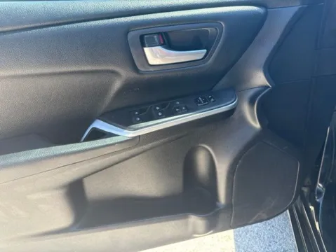 Another view of 2016 Toyota Camry SE for sale in Morristown, TN at Lakeway Auto Sales