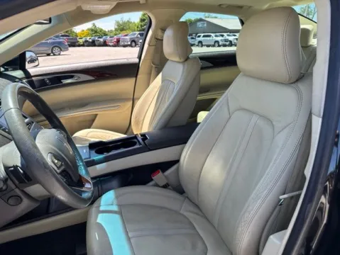 More photos of 2014 Lincoln MKZ at Lakeway Auto Sales, TN