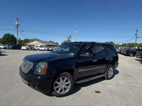Photos of 2011 GMC Yukon Denali for sale in Morristown, TN at Lakeway Auto Sales