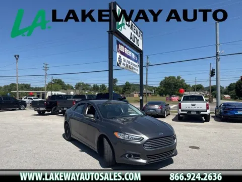 Gray 2016 Ford Fusion SE for sale in Morristown, TN