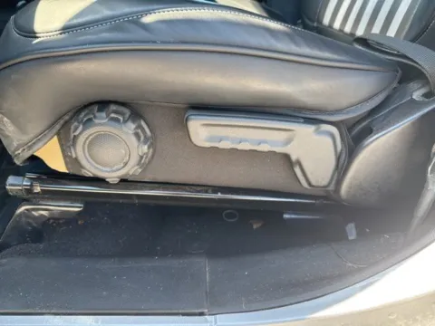 More photos of 2020 Jeep Gladiator Sport at Lakeway Auto Sales, TN