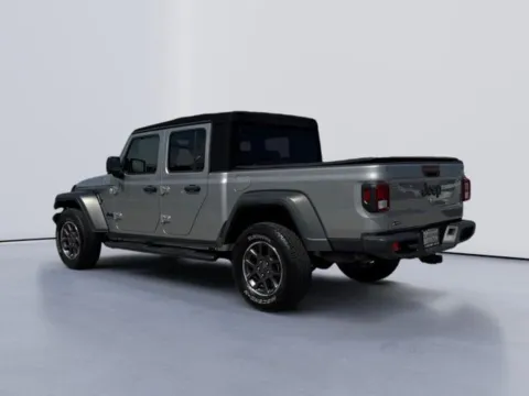 More photos of 2020 Jeep Gladiator Sport at Lakeway Auto Sales, TN
