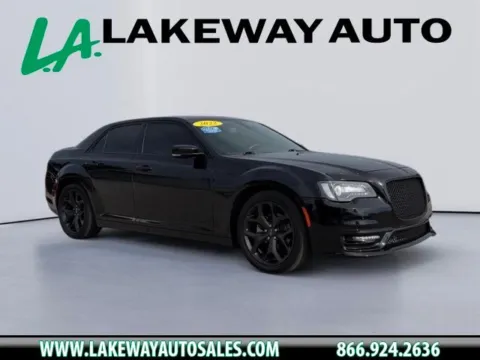 Black 2022 Chrysler 300 S for sale in Morristown, TN