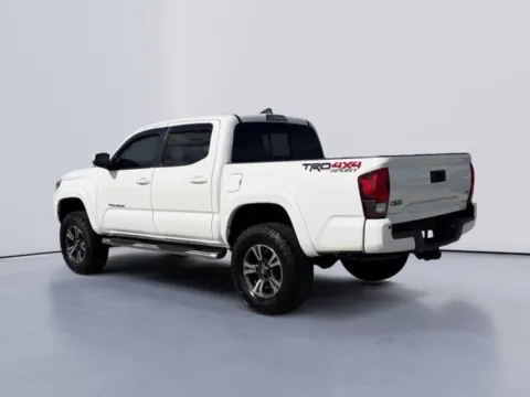 More photos of 2019 Toyota Tacoma TRD Sport at Lakeway Auto Sales, TN