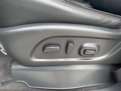More photos of 2021 Nissan Titan PRO-4X at Lakeway Auto Sales, TN