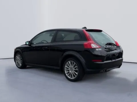 More photos of 2011 Volvo C30 T5 R-Design at Lakeway Auto Sales, TN