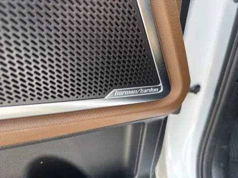 More photos of 2020 Kia Telluride SX at Lakeway Auto Sales, TN