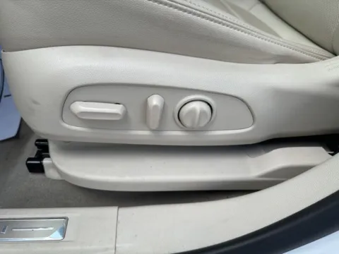 More photos of 2023 GMC Acadia Denali at Lakeway Auto Sales, TN