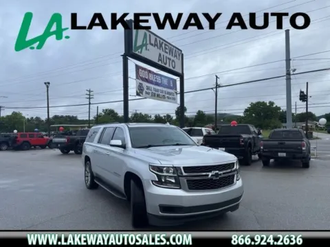 Silver 2018 Chevrolet Suburban LS for sale in Morristown, TN