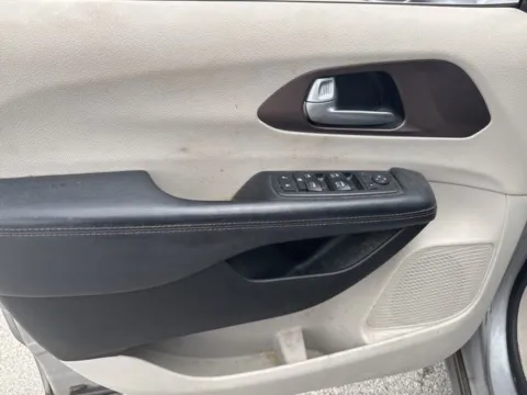 Another view of 2017 Chrysler Pacifica Touring L for sale in Morristown, TN at Lakeway Auto Sales
