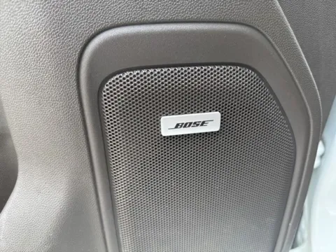 More photos of 2020 GMC Sierra 2500HD SLT at Lakeway Auto Sales, TN