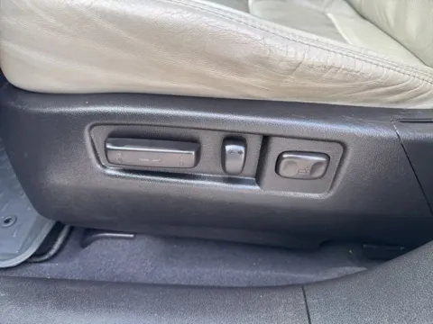 More photos of 2012 Acura MDX 3.7L Advance Package at Lakeway Auto Sales, TN