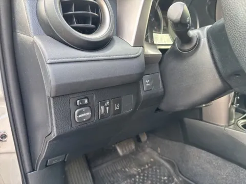 More photos of 2018 Toyota RAV4 LE at Lakeway Auto Sales, TN