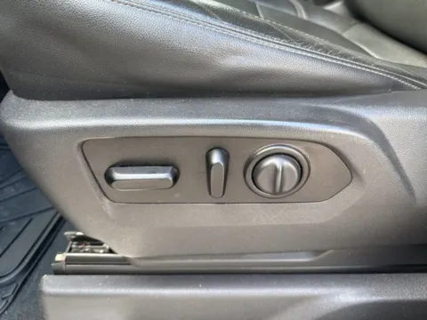 More photos of 2020 Chevrolet Silverado 1500 RST at Lakeway Auto Sales, TN