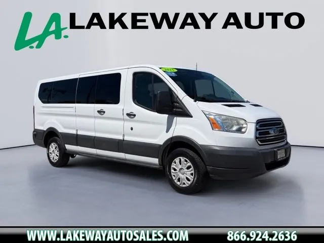 2015 Ford Transit's photo