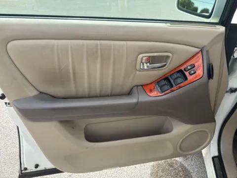 Another view of 2002 Lexus RX 300 for sale in Morristown, TN at Lakeway Auto Sales