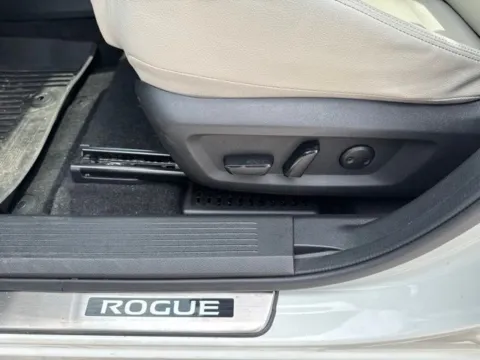 More photos of 2023 Nissan Rogue SL at Lakeway Auto Sales, TN