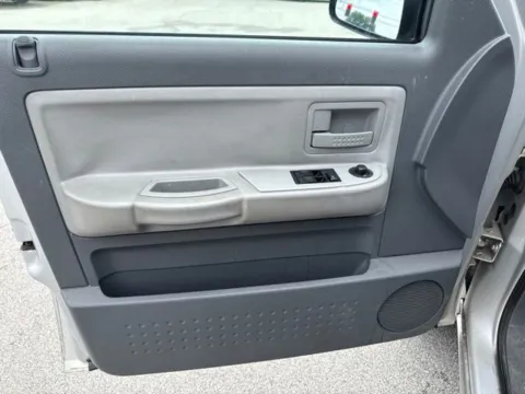 Another view of 2005 Dodge Dakota SLT for sale in Morristown, TN at Lakeway Auto Sales