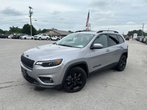 Photos of 2019 Jeep Cherokee Altitude for sale in Morristown, TN at Lakeway Auto Sales