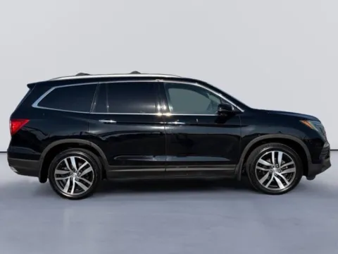Photos of 2016 Honda Pilot Touring for sale in Morristown, TN at Lakeway Auto Sales