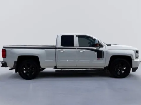 Photos of 2018 Chevrolet Silverado 1500 LT for sale in Morristown, TN at Lakeway Auto Sales