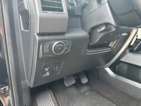More photos of 2019 Ford F-150 XLT at Lakeway Auto Sales, TN