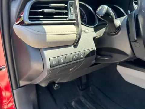 More photos of 2019 Toyota Camry SE at Lakeway Auto Sales, TN