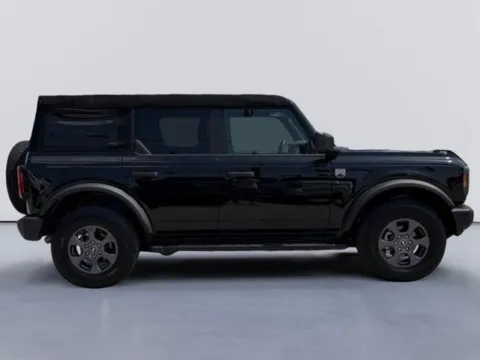 Photos of 2024 Ford Bronco Big Bend for sale in Morristown, TN at Lakeway Auto Sales