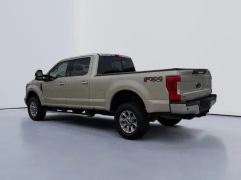 More photos of 2017 Ford F-250SD Lariat at Lakeway Auto Sales, TN