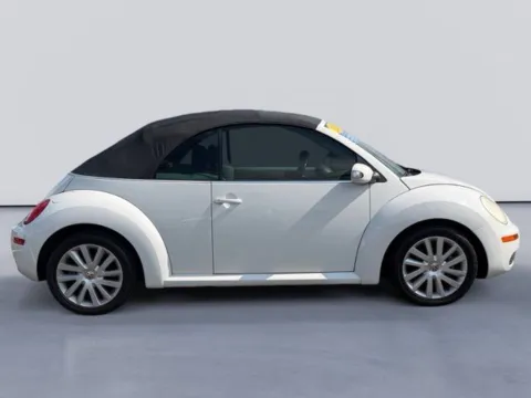 Photos of 2010 Volkswagen Beetle 2.5L for sale in Morristown, TN at Lakeway Auto Sales