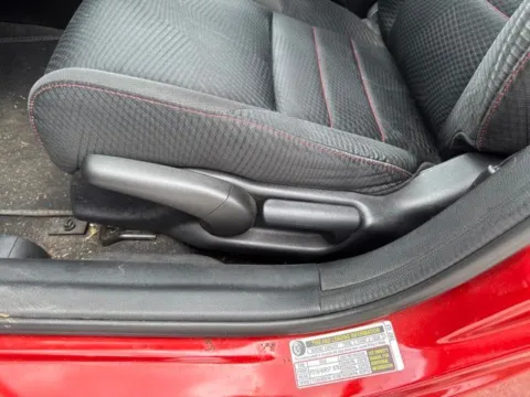 More photos of 2013 Honda Civic Si at Lakeway Auto Sales, TN