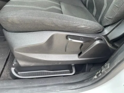 More photos of 2017 Ford Transit Connect XLT at Lakeway Auto Sales, TN