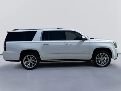 Photos of 2018 GMC Yukon XL Denali for sale in Morristown, TN at Lakeway Auto Sales