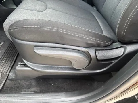 More photos of 2021 Hyundai Palisade SE at Lakeway Auto Sales, TN