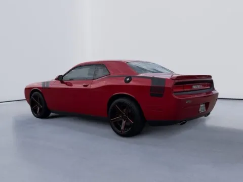 More photos of 2011 Dodge Challenger R/T at Lakeway Auto Sales, TN