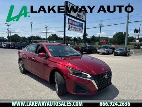 Red 2023 Nissan Altima 2.5 SL for sale in Morristown, TN