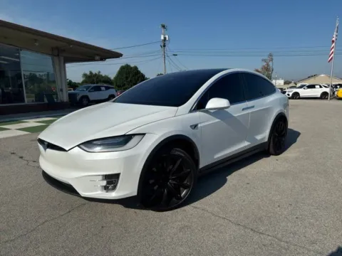 Photos of 2020 Tesla Model X Long Range for sale in Morristown, TN at Lakeway Auto Sales